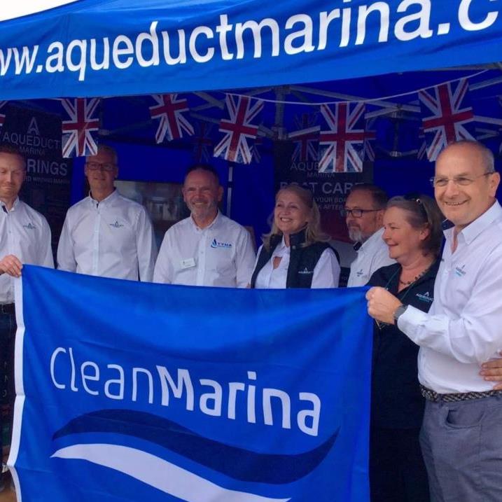 Aqueduct Marina becomes the first inland marina to be presented The Yacht Harbour Association Clean Marina award